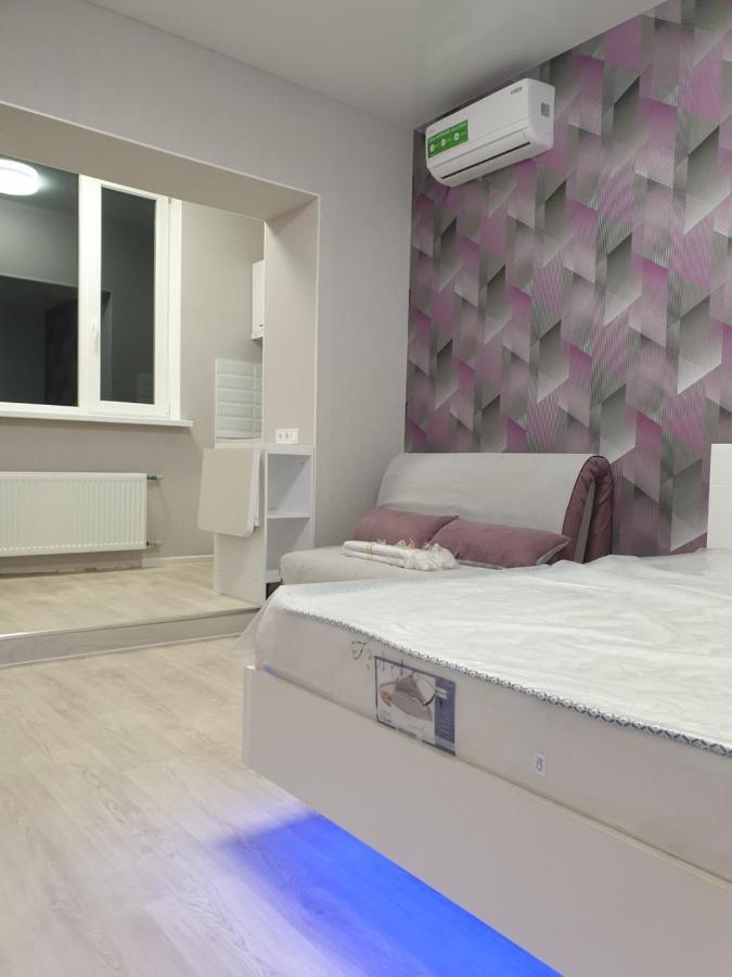 Apart Hotel Malinovskogo Charkiv Esterno foto
